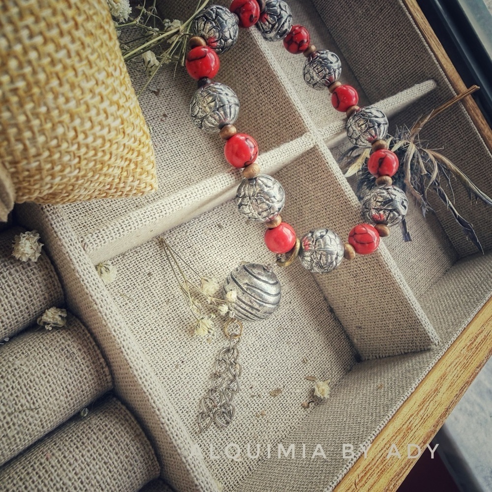 MONUMENT TASSELS | Turquoise and Red Beaded Bracelet